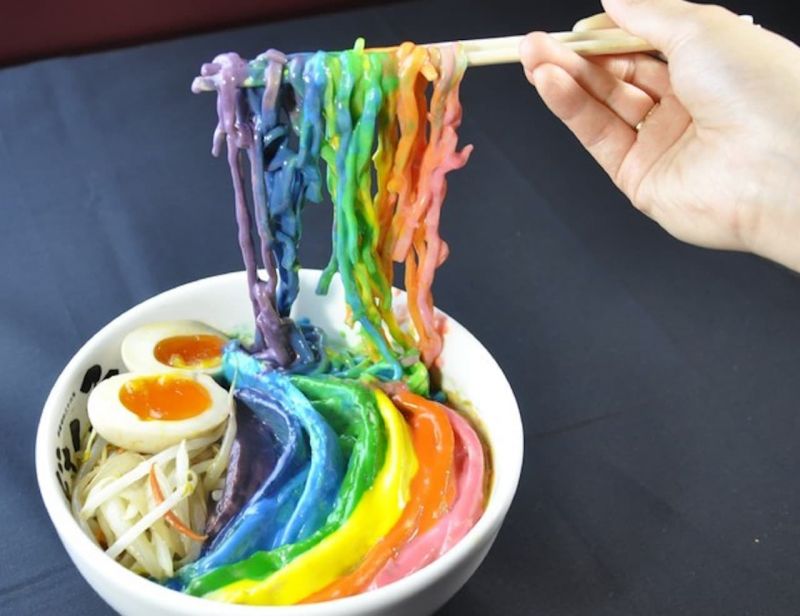 Mì ramen cầu vòng